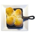 もちもちのポンテケージョにトリュフを加えたオリジナルパンです。