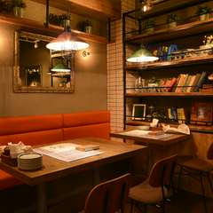 自宅でくつろぐような、リラックスした時間を過ごせる店