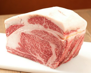 フレッシュ＆熟成の二極を味わえる黒毛和牛と瀬戸内の味覚