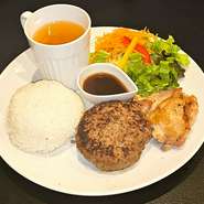 手捏ねハンバーグ(150g)&グリルチキン
