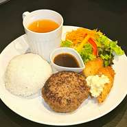 手捏ねハンバーグ(150g)&白身フライ