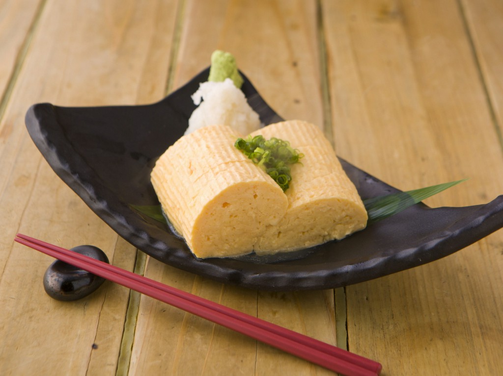 お店一番の人気メニュー『だしまきたまご』