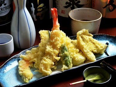 好みの組み合わせで堪能。蕎麦の種類も天ぷらも選ぶ楽しみがある