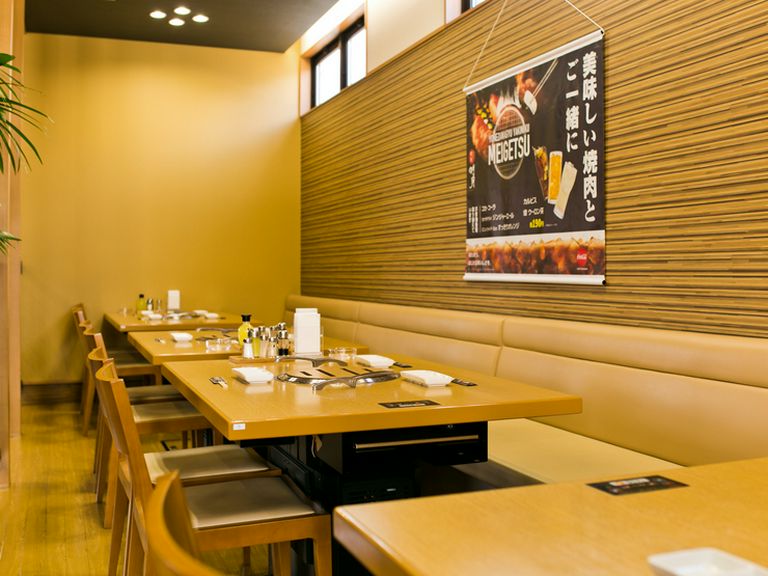 焼肉女子会に理想的。広々とした、モダンでおしゃれなフロア