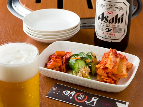 お酒も進む、手づくりキムチやナムル