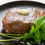 店で提供している牛肉は、ハラミ以外は全てオーストラリア産。産地や飼育日数・餌にこだわり育てられた牛は脂がしつこくなく赤身が綺麗で美味しくいただけます。