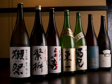 近海で獲れた新鮮な魚に合う、九州地酒の数々