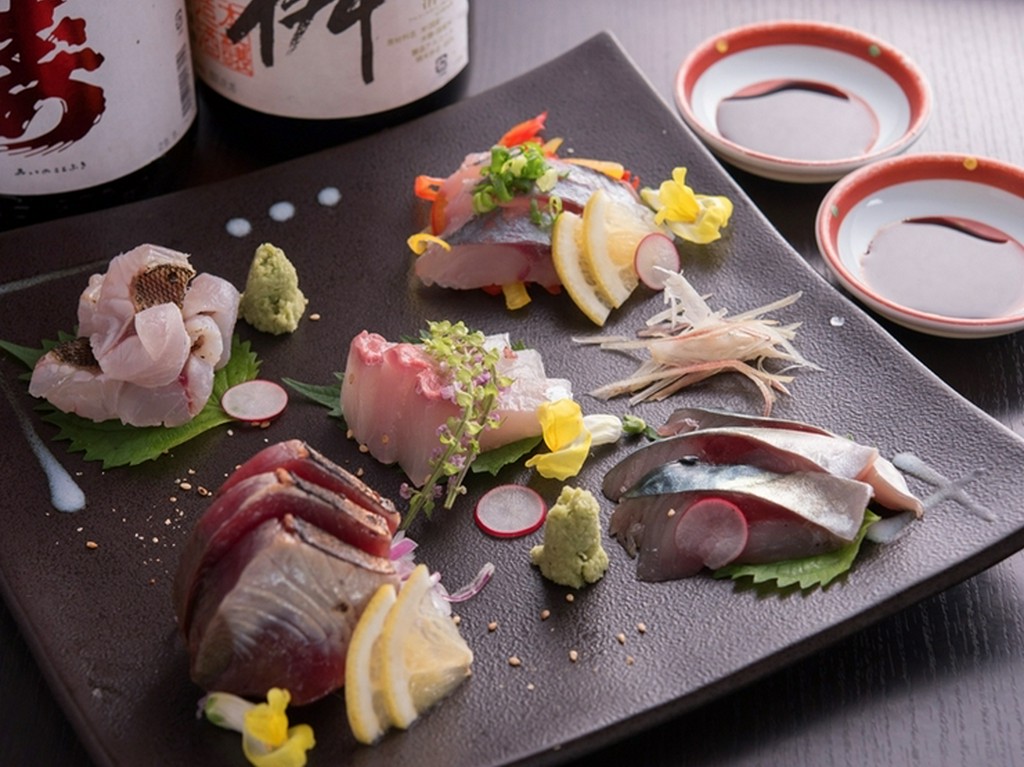 一尾ずつ丁寧に仕上げる『刺身盛り』