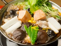 秘伝の割下でじっくりと煮込む『名代 あんこう鍋』