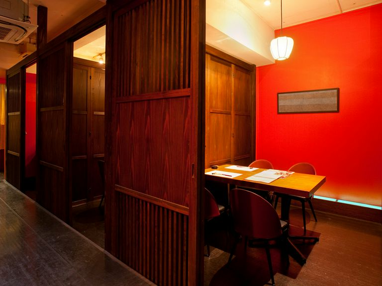 接待や会食を滞りなく運ぶために必要なものが揃っている料理店