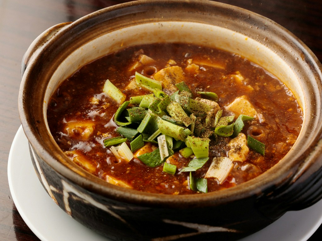 土鍋でアツアツを楽しめる旨味たっぷりの『麻婆豆腐』