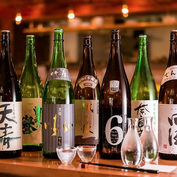 全国各地から珠玉の日本酒をラインナップ