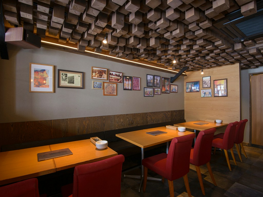 美味しい料理とワインの組み合わせを、ゆっくり楽しむ喜びがある