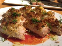 新鮮な地元食材をコース料理にてお愉しみいただけます。ご家族やお仲間と気軽に楽しめるおススメコースです