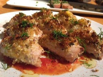 新鮮な地元食材をコース料理にてお愉しみいただけます。ご家族やお仲間と気軽に楽しめるおススメコースです