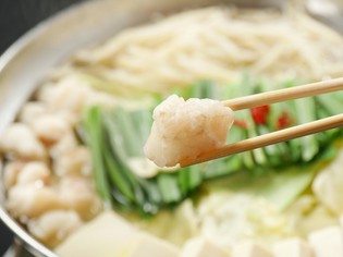 6種類とバラエティ豊か、選べる「もつ鍋スープ」を味わって