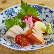 本日のおすすめ鮮魚の3種盛り合わせ。
