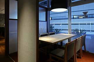完全個室もご用意。プライベート感を重視したいお食事に。