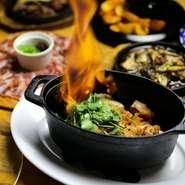 Let's Fire!!!　見て！　食べて！　驚いて！　この辛さがクセになる？！