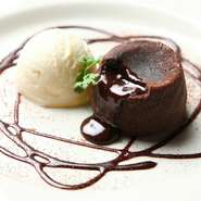 フォンダンショコラ　～バニラアイス添え～
