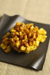 決め手は衣に混ぜ込んだビール。サクサクした食感と旨味際立つ特製のたれが絡み、とまらない美味しさ。