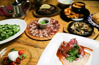 【飲み放題付】igu&peace PATRON CLASSIC コース　3980円