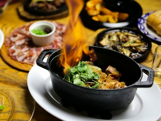 【飲み放題付】ビーフorチキンが選べるコース　4500円