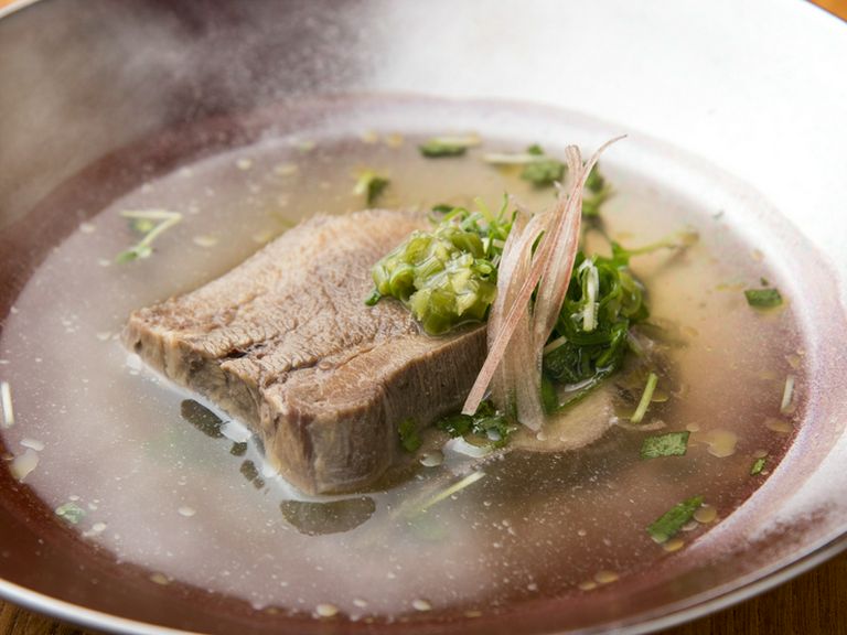 素材の味わいをそのままに堪能する『茹でタン』