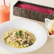 パスタorピザorリゾットよりお選び頂けます。