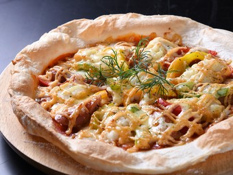 大人気の『ソーセージとマッシュポテトの明太マヨピザ』