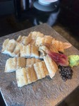 愛知三河一色より直送の鰻を一本使用
備長炭で丁寧に焼き上げました