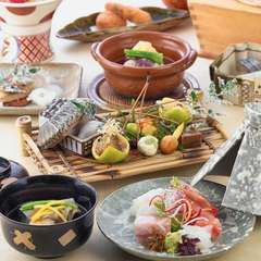 新鮮な魚介を味わえる「＜造り＞淡路・明石などの海の幸を」