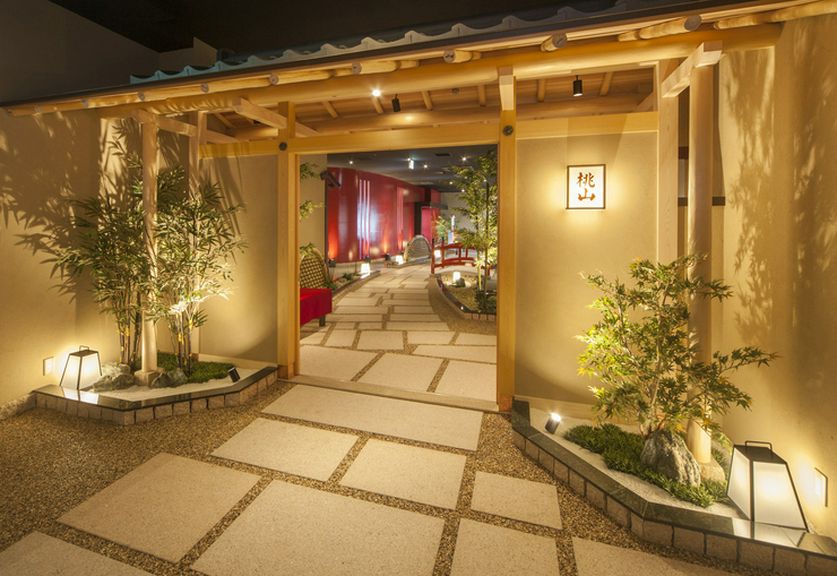 素敵な回廊がホテル内とは思えない非日常を演出