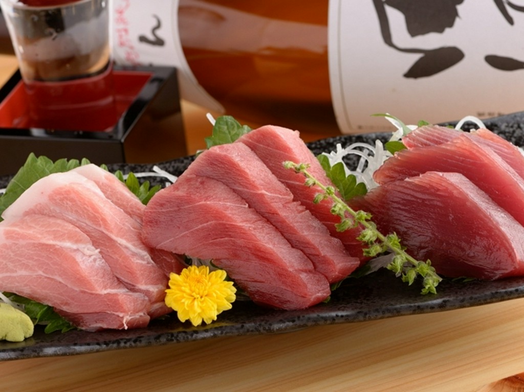 「大間のマグロ」など、ブランド化したレアな食材も楽しめます