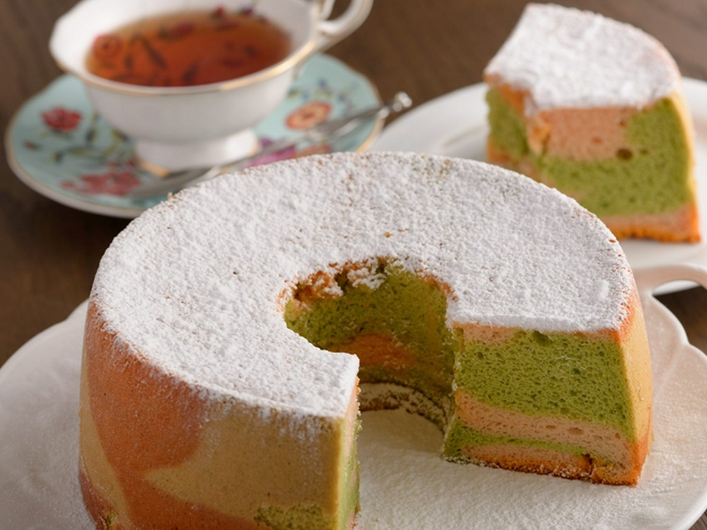 ふわふわ食感と優しい甘さの『マーブルシフォンケーキ』