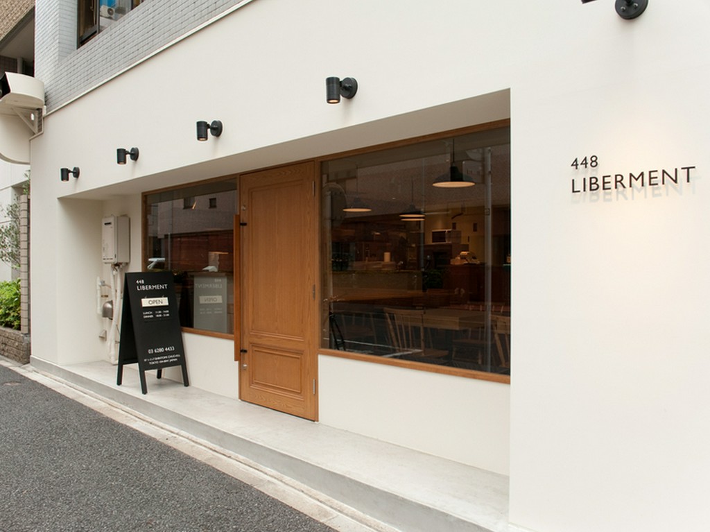 フランス仕込みの本格的なスイーツが楽しめる