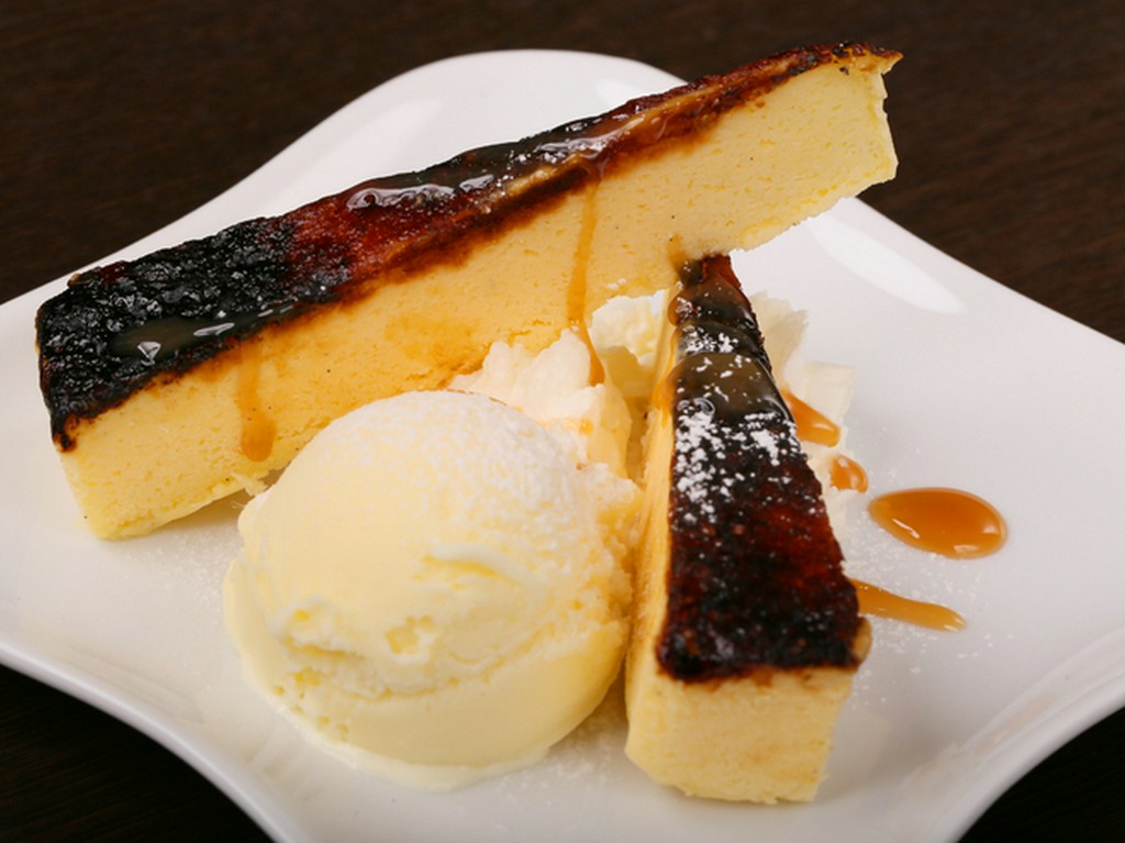 パティシエとしても活躍したシェフがつくる、優しいスイーツ