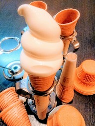 もこもこ可愛いソフトクリーム　よつば製「プレミアムソフト」　～お子様サイズもご用意！