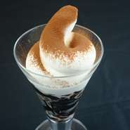 自家製コーヒーゼリー＆ソフトクリーム