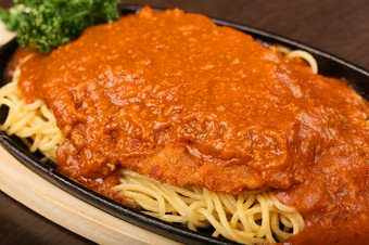 札幌で食べられる釧路のソウルフード『スパカツ』　※数量限定（鉄皿or皿）