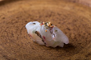 美しい見た目にこだわった『真鯛』