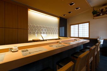 寿司談義に花を咲かせることも