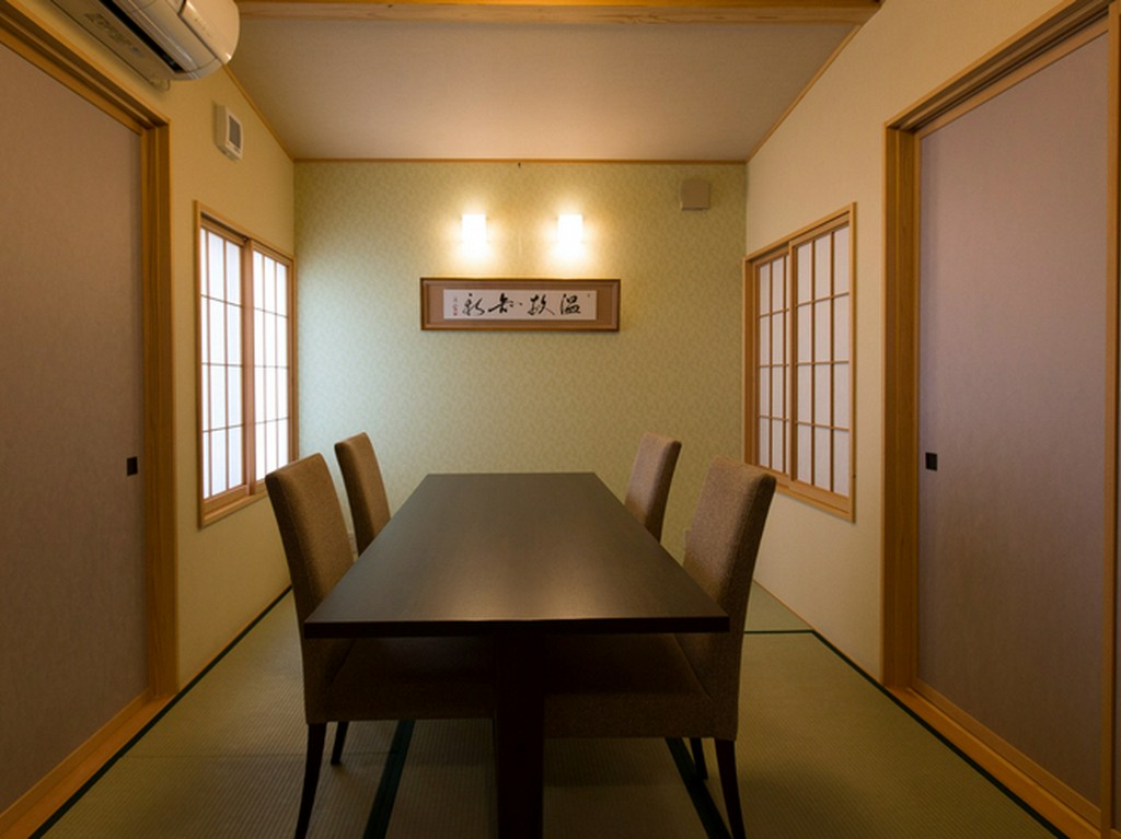 ハレの日の食事など、大切な会食は個室がおすすめ