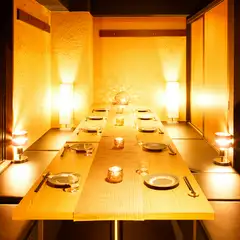 プレミアムな日本酒が揃う飲み放題と共に過ごす、楽しい宴会