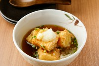 リピート客が絶えません。お酒のアテにもおすすめ『豆粋の揚げだし豆腐』