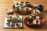 【先付】
【御椀】
【八寸】
【造り】
【焼物】
【煮物】
【食事】
【甘味】