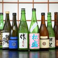 日本酒、焼酎にこだわりがある当店では、他にはないものを取り寄せ、お料理に合わせ提供しています。また、お酒に対しても飽きが来ないようにと、毎月2～3本新しい日本酒を入荷して、商品の入れ替えを行っています。