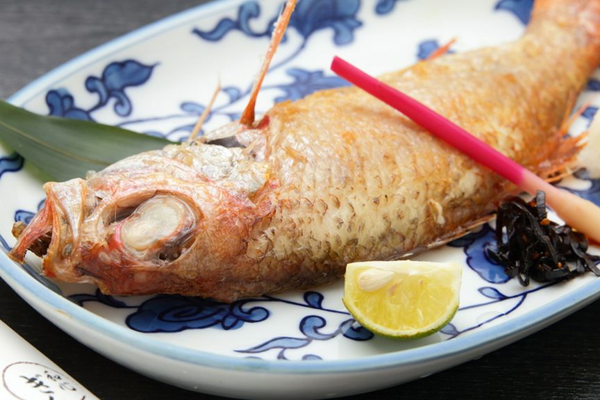 肉厚で程よい脂がたまらない!高級魚『のどぐろの塩焼魚』