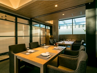 落ち着いた雰囲気の店内はゆったりとしたランチに最適