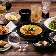 あえんの名物・人気メニューをお楽しみいただけるコースに、生ビールもOKの2時間飲放がついた宴会プラン。